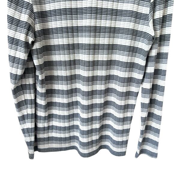 Alfani Sweater Mens Small Gray‎ White Ribbed Striped V Neck Preppy Heritage - Picture 6 of 10